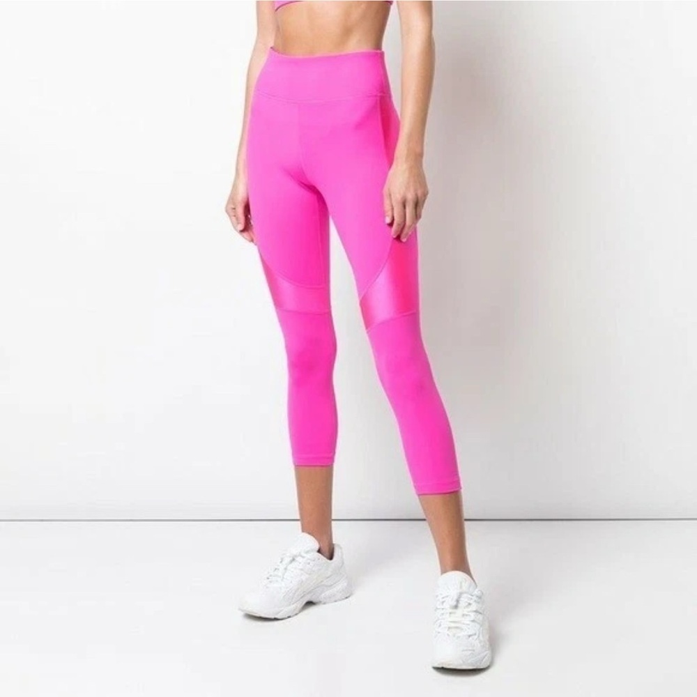 Alala Crop Vamp Hot Pink Leggings Women’s S High Waist Performance Barbiecore G2